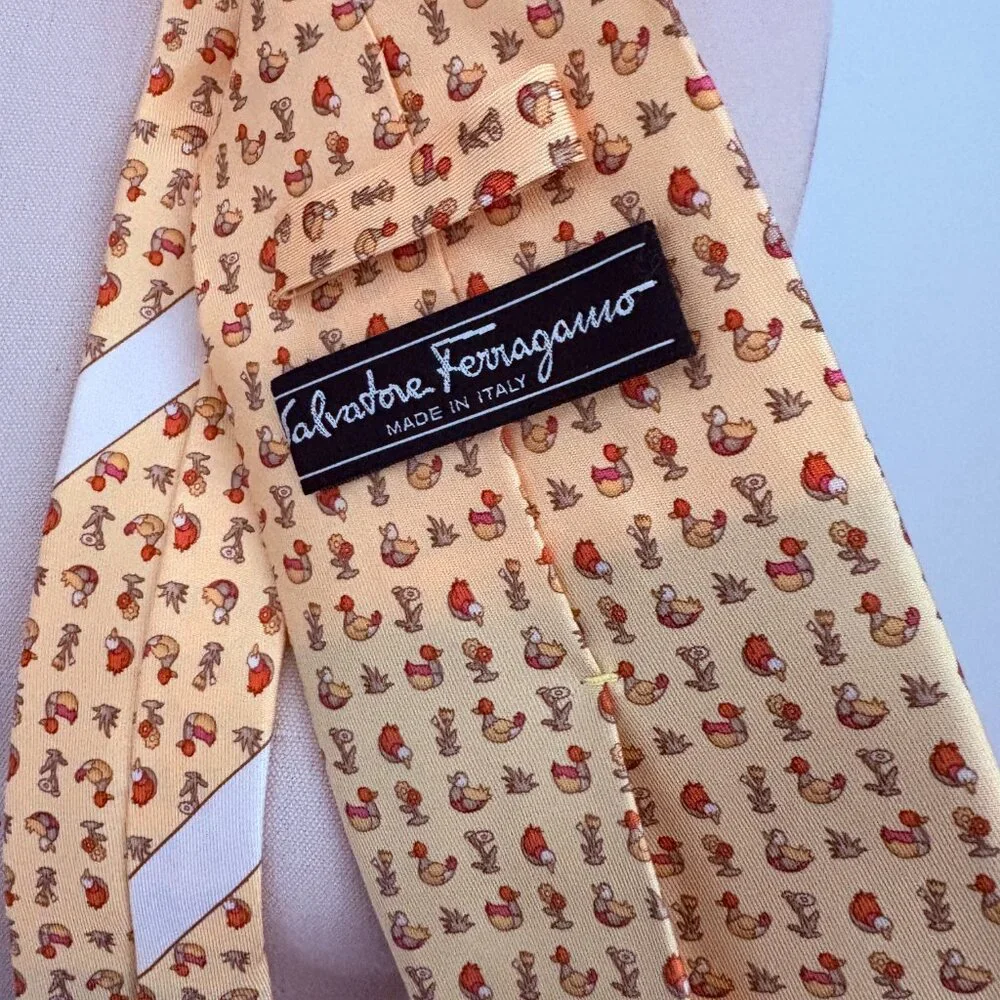 Salvatore Ferragamo Yellow Men's Ducks Flowers Birds Tie 100% Silk Quiet Luxury
